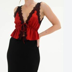 NWT Rumored Lady Lace top in Crimson size Small